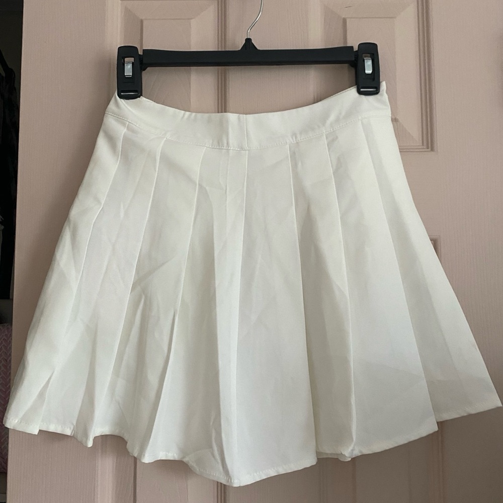 White tennis skirt